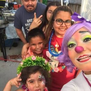 Meet your Posher, Mireya